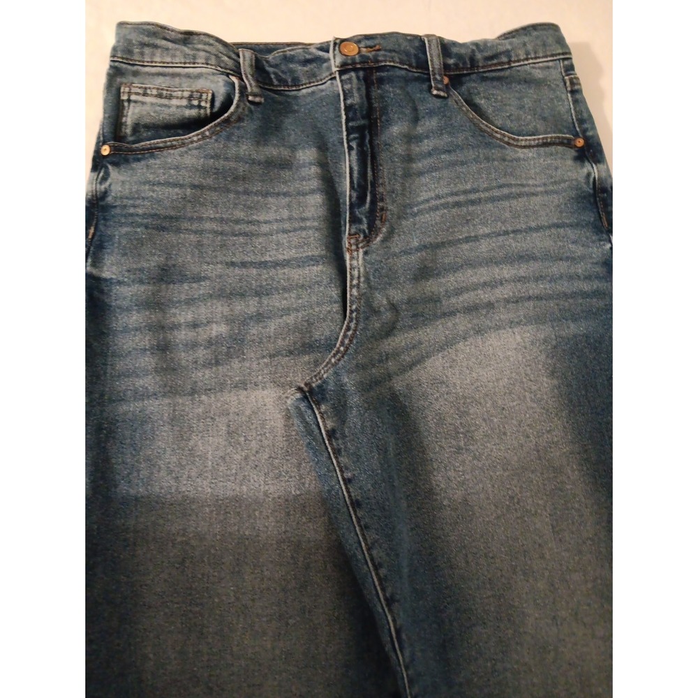 Celebrity Pink Women's Jeans Sz. 11/30 Straight Leg Faded Stretch Blue Denim - Picture 4 of 11